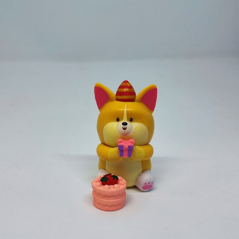 Фигурка Корги с тортиком