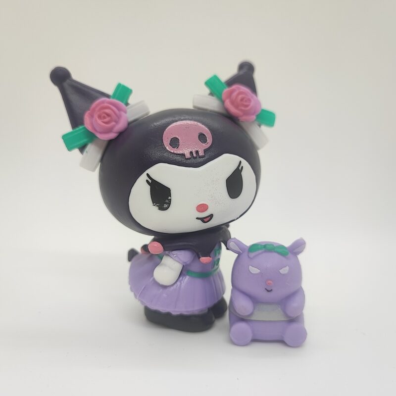 Фигурка «Hello Kitty» Куроми с розочками