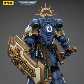 Оригинальная подвижная фигурка JOYTOY Warhammer 1/18 Ультрамарин Торвальд с силовым мечом, щитом и болт-пистолетом — миниатюра 2
