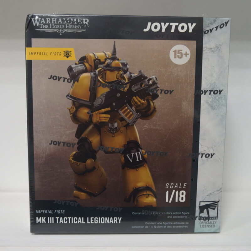Оригинальная подвижная фигурка JOYTOY Warhammer 1/18 Знаменосец имперских кулаков — фото 6