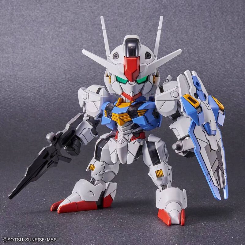 Сборная модель Bandai Gundam маленький белый SD