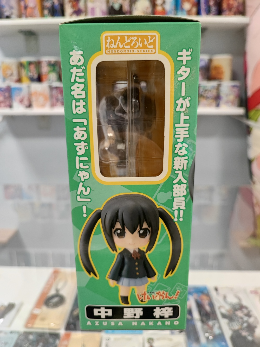originalnaya-figurka-nendoroid-k-on-azusa-3.jpg