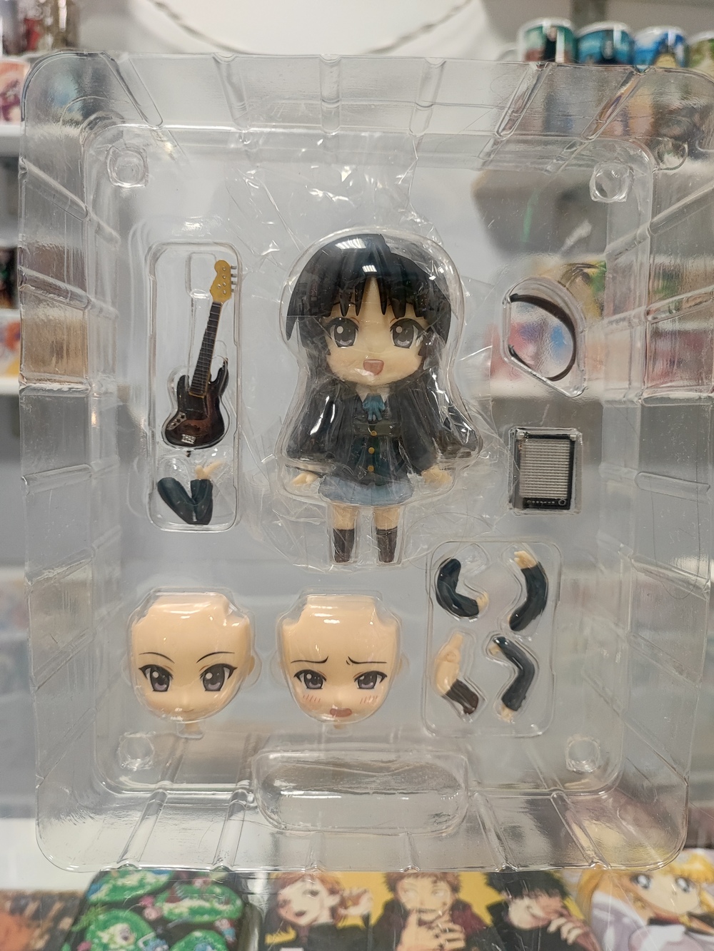 originalnaya-figurka-nendoroid-k-on-mio-5.jpg