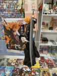 originalnaya-figurka-blich-ichigo-s-mechom-za-spinoj.jpg