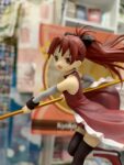 originalnaya-figurka-devochka-volshebnitsa-madoka-kyoko-sakura-komplitka.jpg