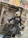 originalnaya-figurka-nier-automata-2b-5.jpg