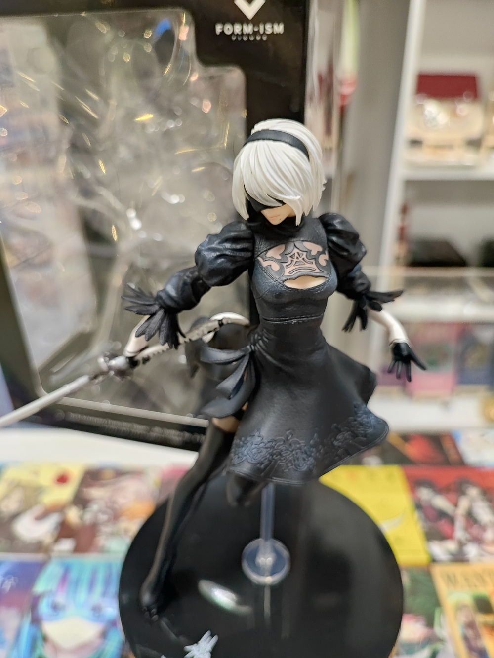 originalnaya-figurka-nier-automata-2b.jpg