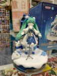 originalnaya-figurka-vokaloid-hatsune-miku-zimnyaya.jpg