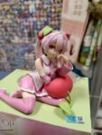 originalnaya-figurka-vokaloidy-miku-sakura-s-vishenkoj-5.jpg