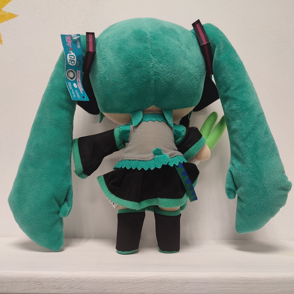 plyushevaya-igrushka-vokaloidy-hatsune-miku.jpg