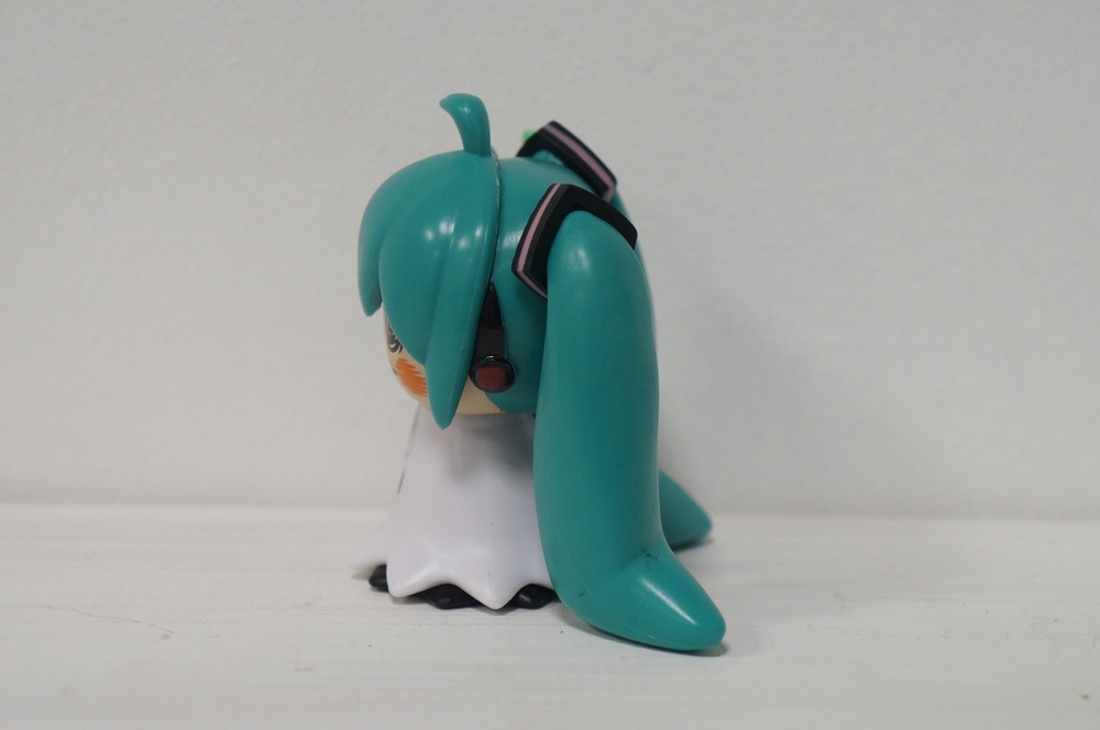 pokemon-mimikyu-cos-hatsune-miku-anime-figure-opp-bag-1.jpg