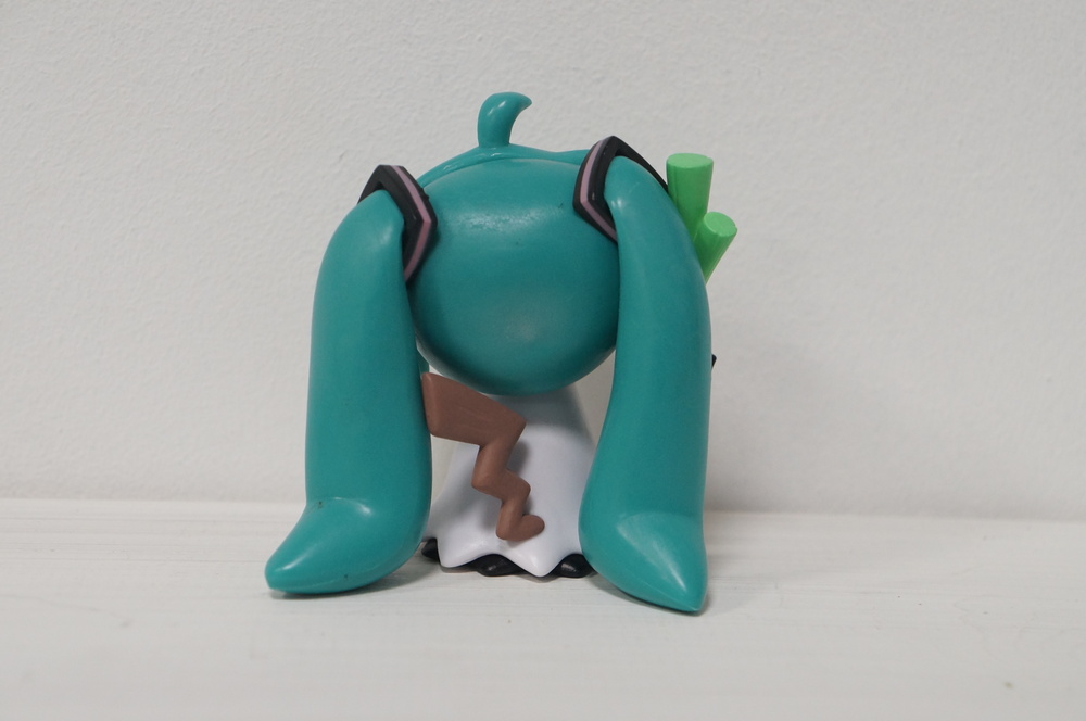 pokemon-mimikyu-cos-hatsune-miku-anime-figure-opp-bag-2.jpg