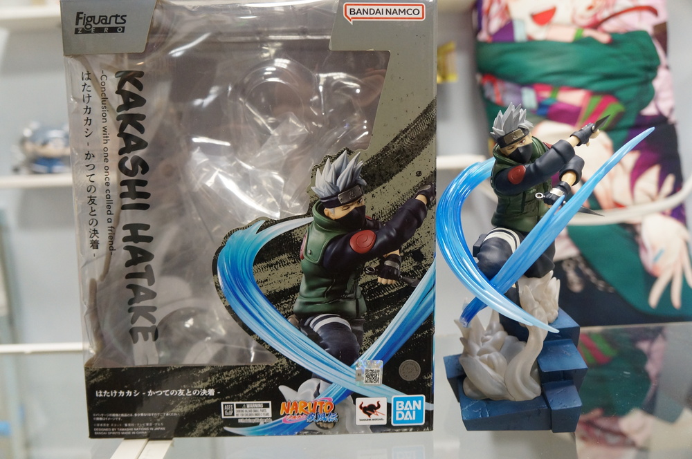 originalnaya-figurka-komplitka-naruto-kakashi-hatake.jpg