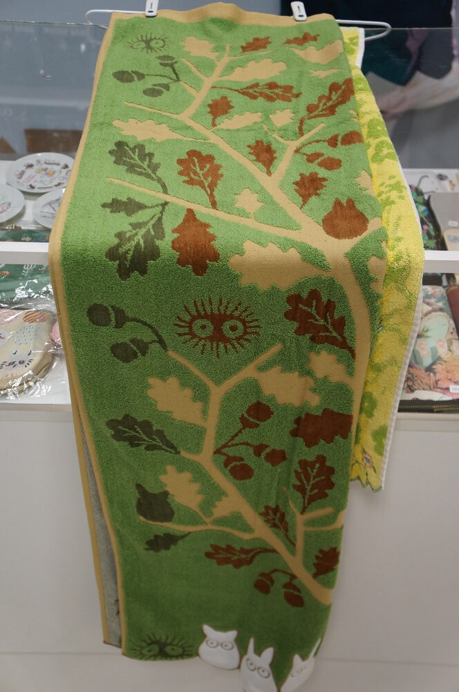 polotentse-moj-sosed-totoro-derevo-60h120-3.jpg